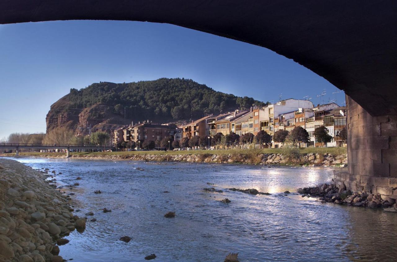 Hostal Hispano Najera Bagian luar foto